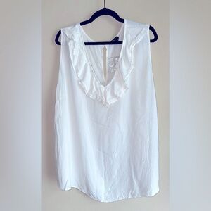 Jessica Simpson sleeveless blouse